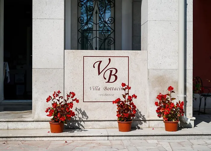 Aparthotel Bottacin 4*